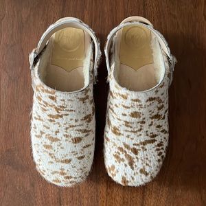 No.6 James Clog on Vintage Base with Faux Fur Lining in Appaloosa Pony